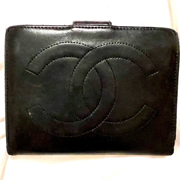 CHANEL Handbags - CHANEL Black Leather Compact Wallet with Gold Button